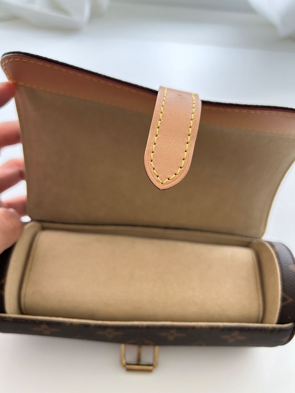 Louis Vuitton Scatole porta orologi: Louis Vuitton Uhrenetui – Usato da Rikon im Tösstal venduto da s_tenz 3