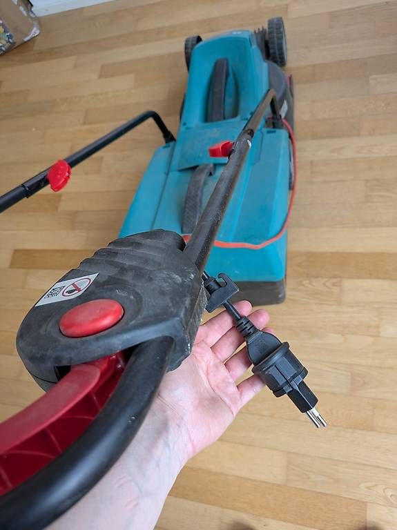 Bosch Tondeuses à gazon: Bosch electric lawnmower/ Rasenmäher – D'occasion à Schlieren par tan313 4