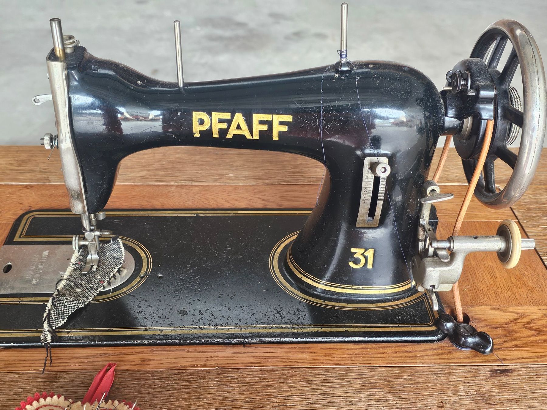 Pfaff Macchine da cucire: Trettnähmaschine Pfaff – Usato da Illighausen venduto da Kusi08151
