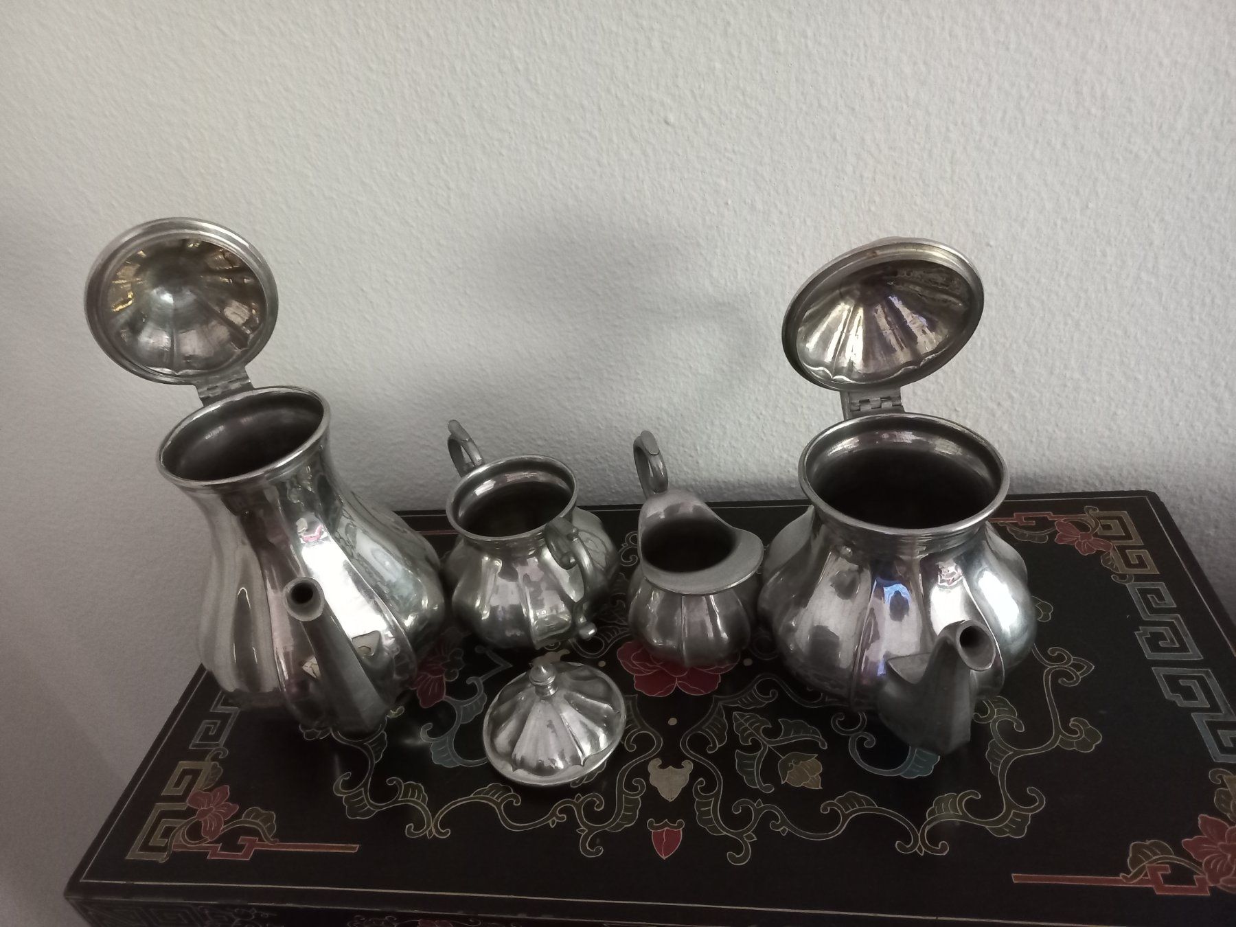 Set di piatti: Kaffe un Tee-Set – Usato da Reinach BL venduto da Niculescu 1