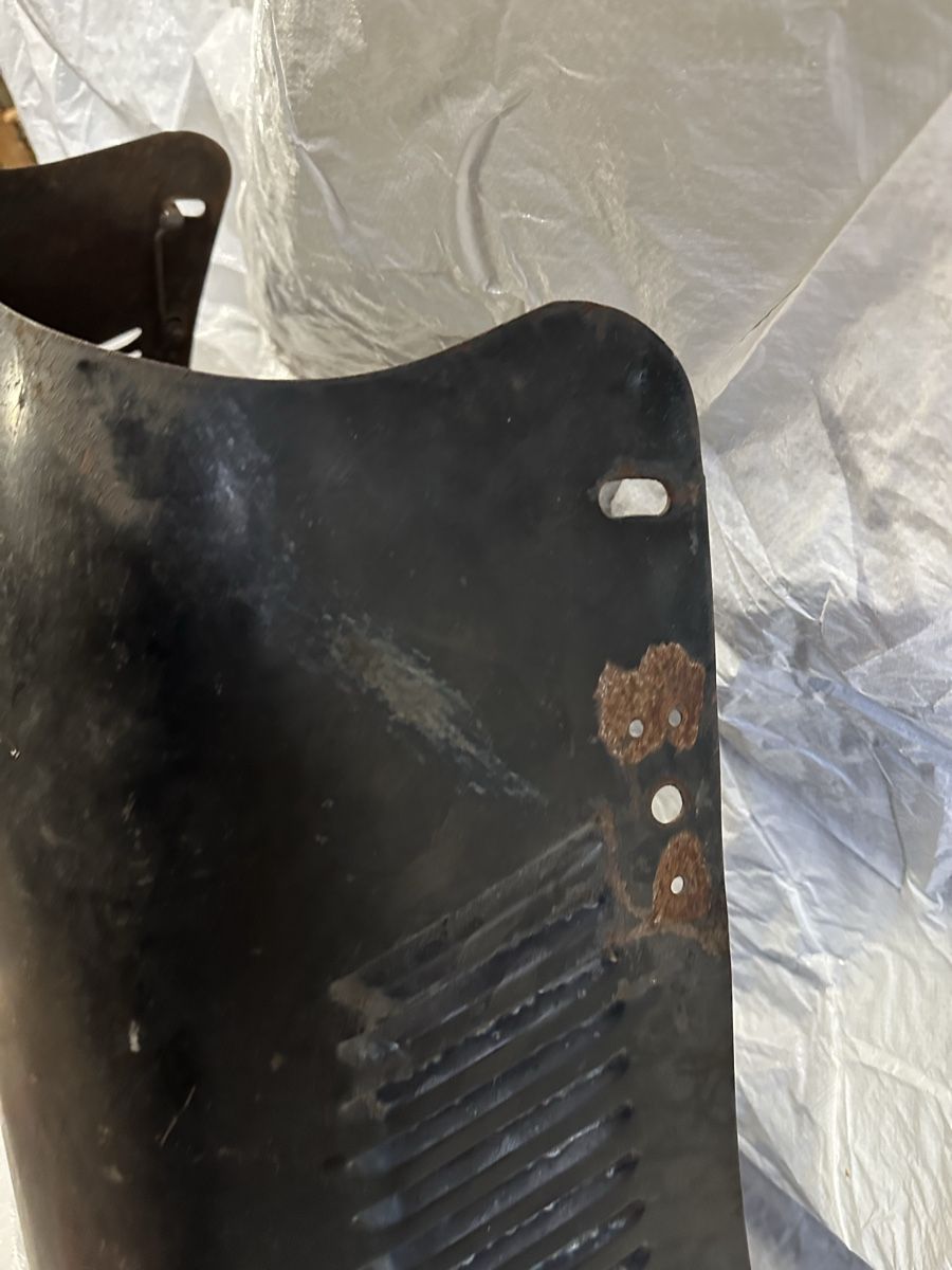 Tutti pezzi di ricambio auto: Originale Motorhaube Oldtimer – Usato da Villmergen venduto da Bezdupe 4