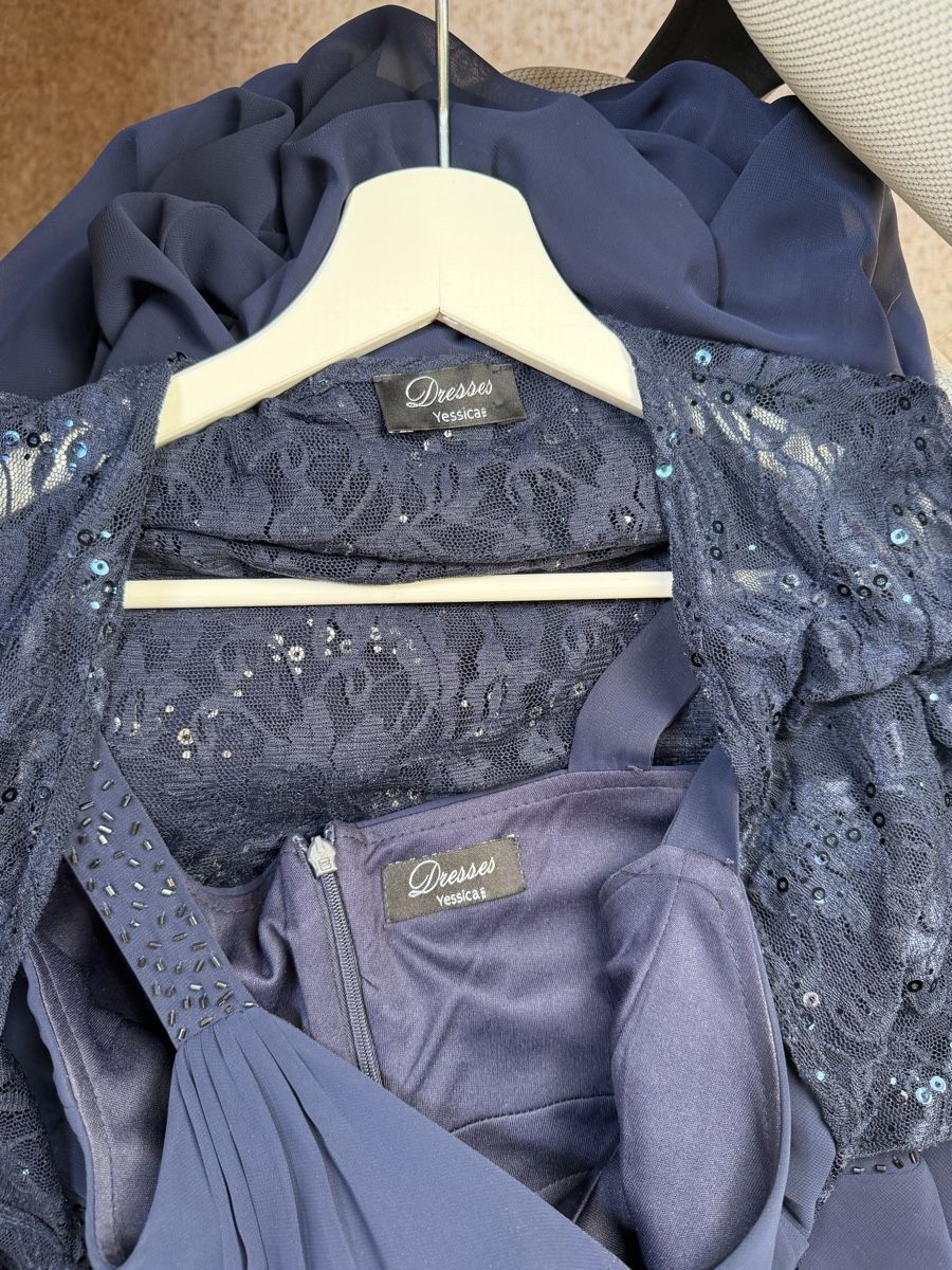 C&A Robes: Robe de gala / cocktail – D'occasion à Founex par Hyrienne 9