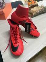 Fussballschuhe Nike Mercurial rot mit Stollen neu