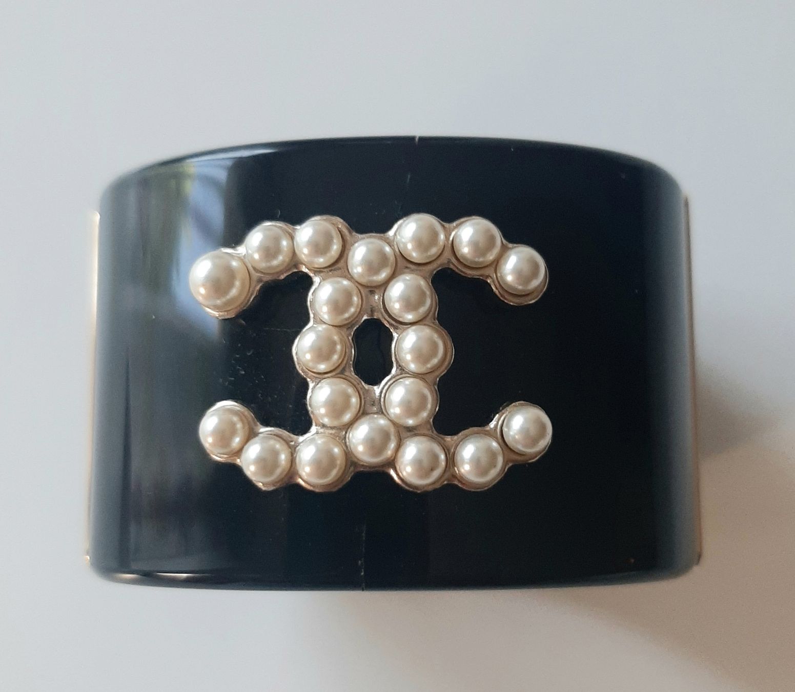 Chanel Bracciali & Braccialetti: Bracelet manchette Chanel logo CC – Usato da Chêne-Bourg venduto da chsandra34 2