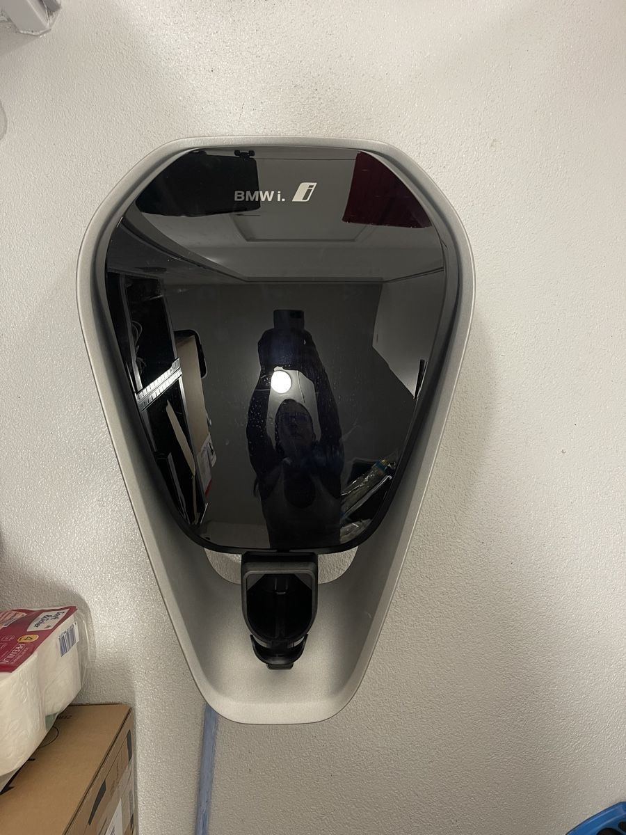 Batterie-Ladegeräte: BMW i Wallbox Pro 22kW – Gebraucht aus Oberwil-Lieli von  6