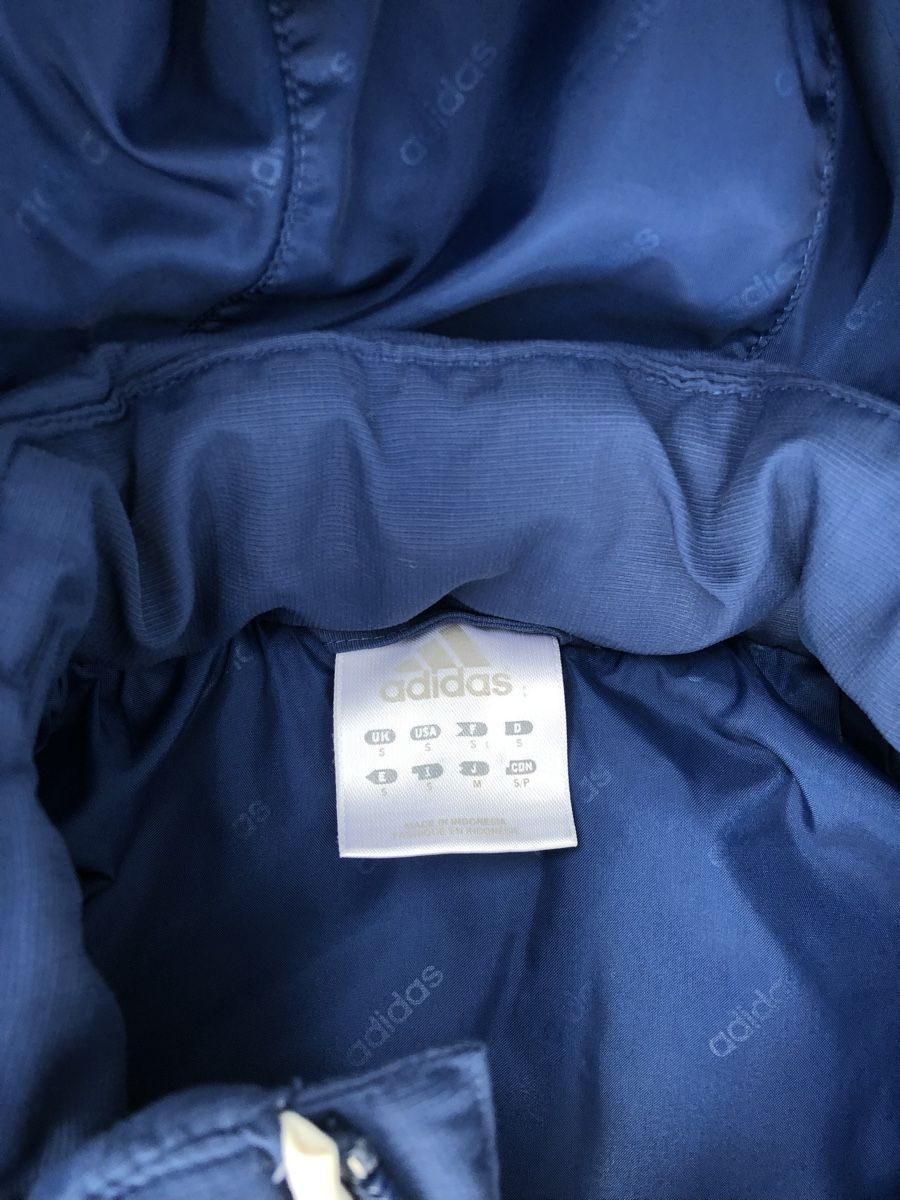 Adidas Giacche: retro Adidas Puffer – Usato da Fribourg venduto da ann_l9b7 3