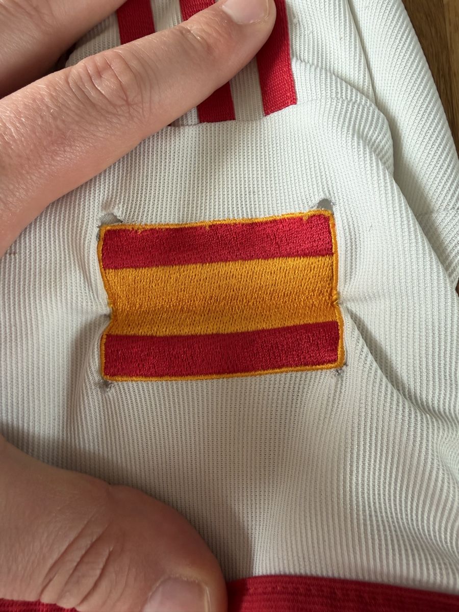 Adidas Canottiere & Pantaloni: Original Xavi Spanien 2002-2004 Trikot M – Usato da Burgdorf venduto da Shirtsy 4