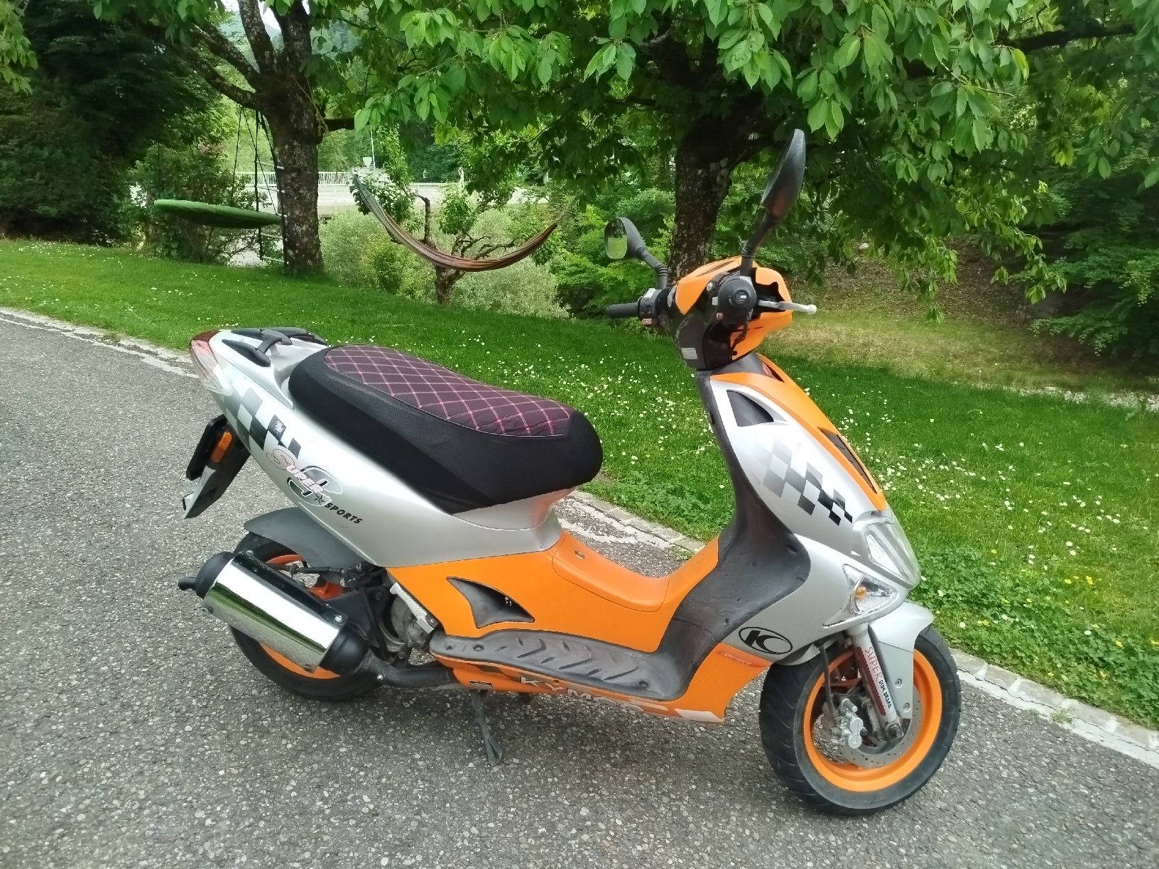 Kymco Scooter: Kymco Super 9 Roller, Motorrad – Usato da Steg im Tösstal venduto da KiwiGrafikMaurer 1