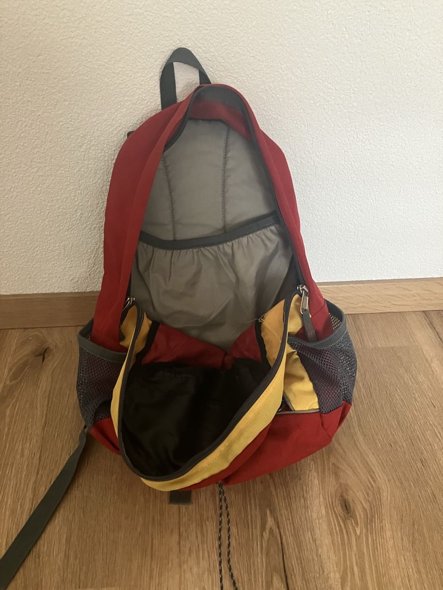 Deuter Zaini: Rucksack Deuter 15l – Usato da Thun venduto da Bianca-Schweiz 2