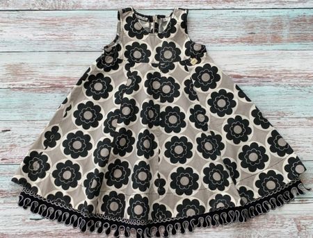 Edles Kleid von Barbara Faber mit Blumenmotiv Gr.104/ 4 J.