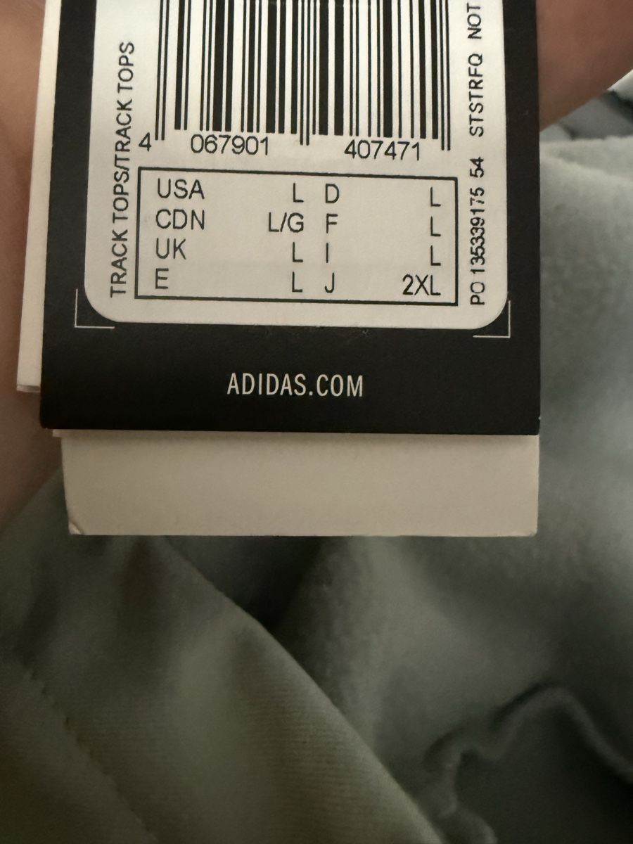 Adidas Giacche: Adidas Jacke – Nuovo e nell'imballaggio originale da Brugg AG venduto da S_Stuff 2