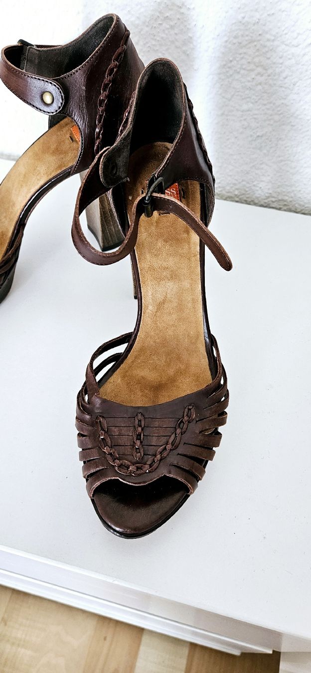 Hugo Boss Damenschuhe: Sandalette Hugo Boss 39 – Gebraucht aus Hellbühl von Veci02 4