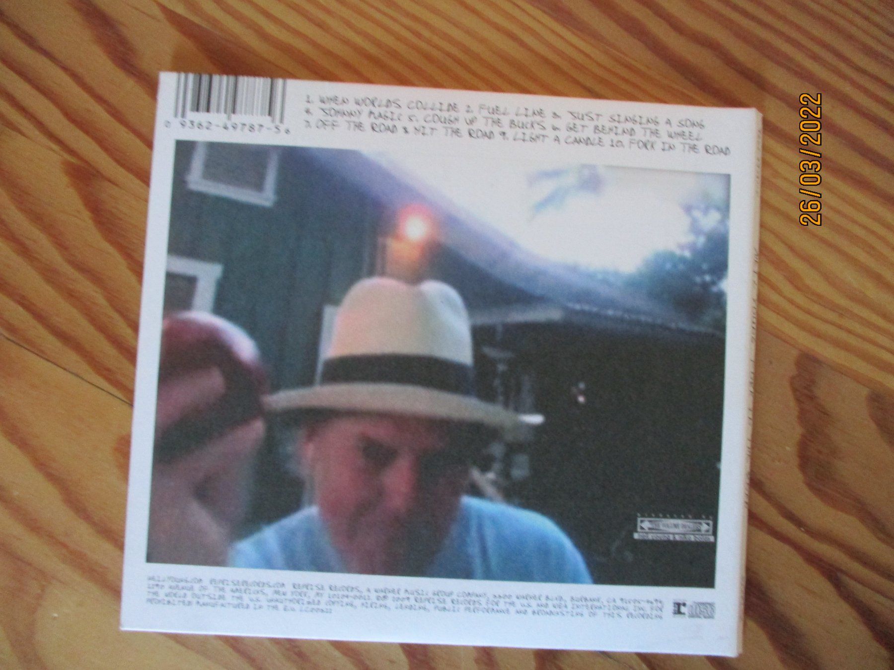 CD: Neil Young --  Fork In The Road – Usato da Liestal venduto da Disc-Point 1