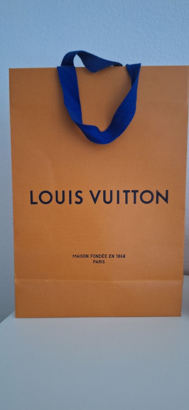 Louis Vuitton Borse: Louis Vuittton Papiertaschen – Usato da Mumpf venduto da SwissDi 2