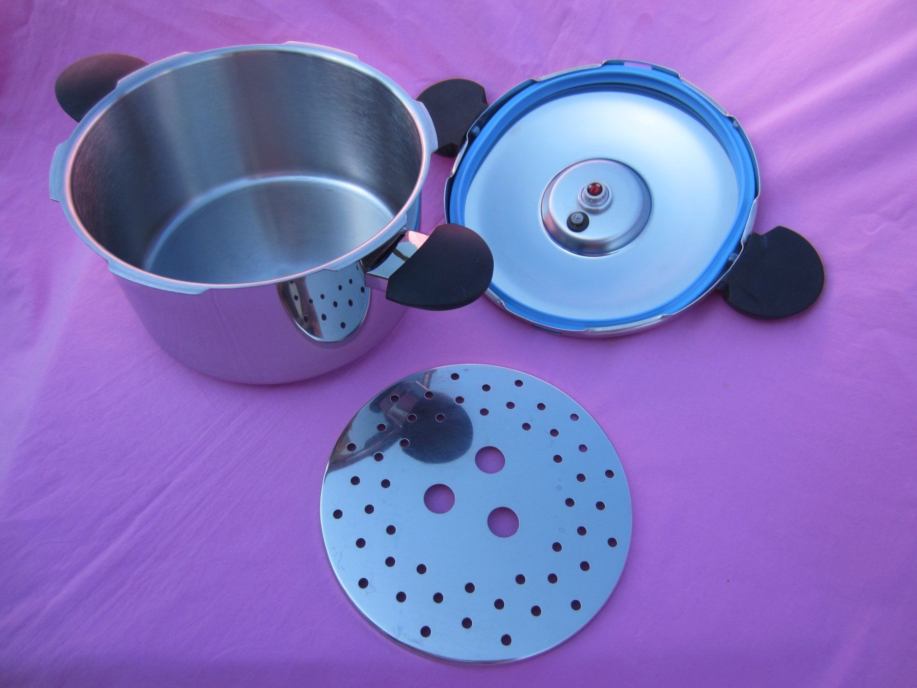 Duromatic Töpfe: DUROMATIC Dampfkochtopf 4.5 Liter – Gebraucht aus Sursee von Tschiger 2