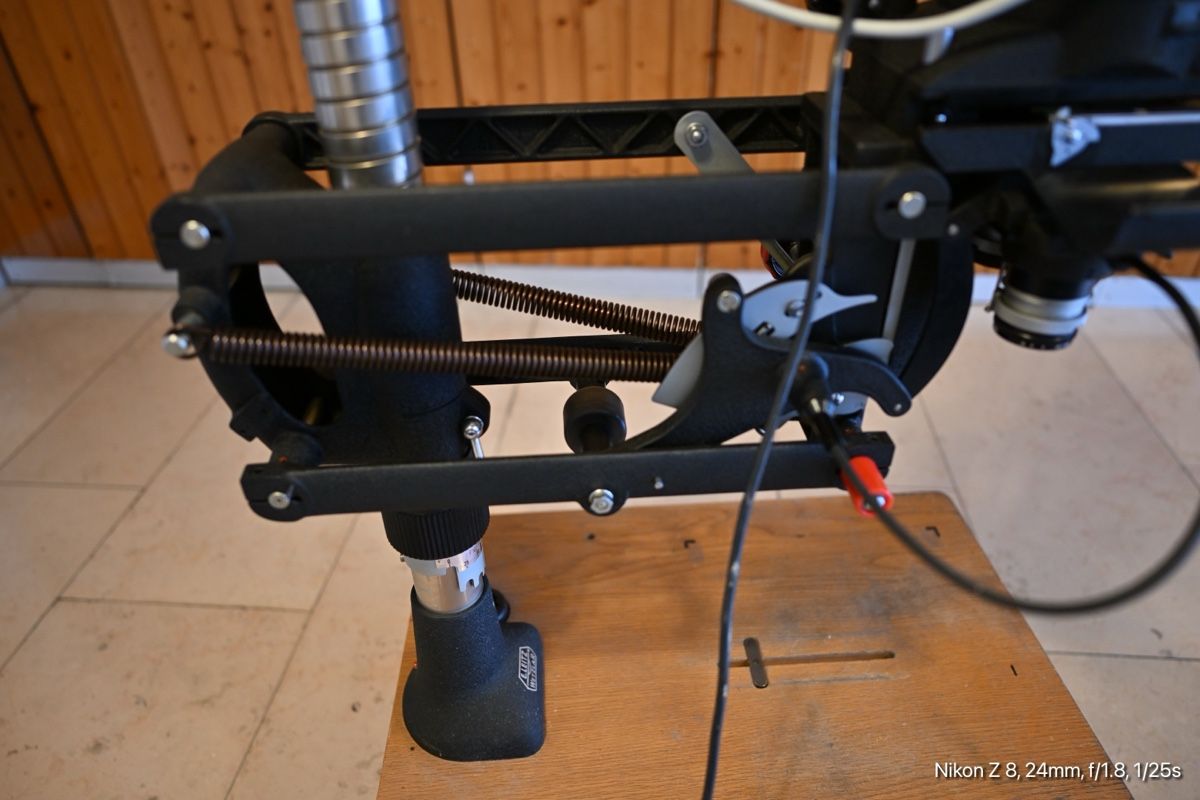 Leitz Laboratorio & Camera oscura: Leitz Focomat IIc Vergrösserer mit Objektiven – Usato da Biberist venduto da Mrgerl 3
