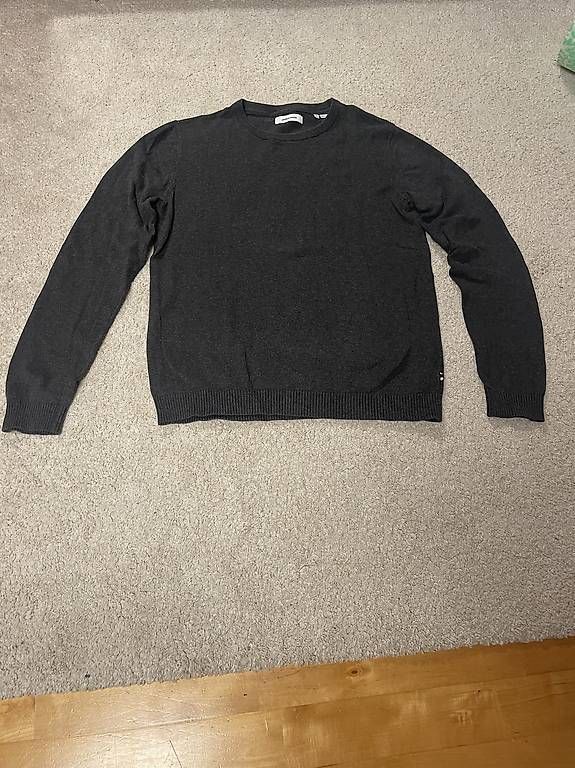 Maglioni & Felpe: Dunkelgrauer Jack & Jones Pullover Gr. S – Usato da Weisslingen venduto da Fiorellin7