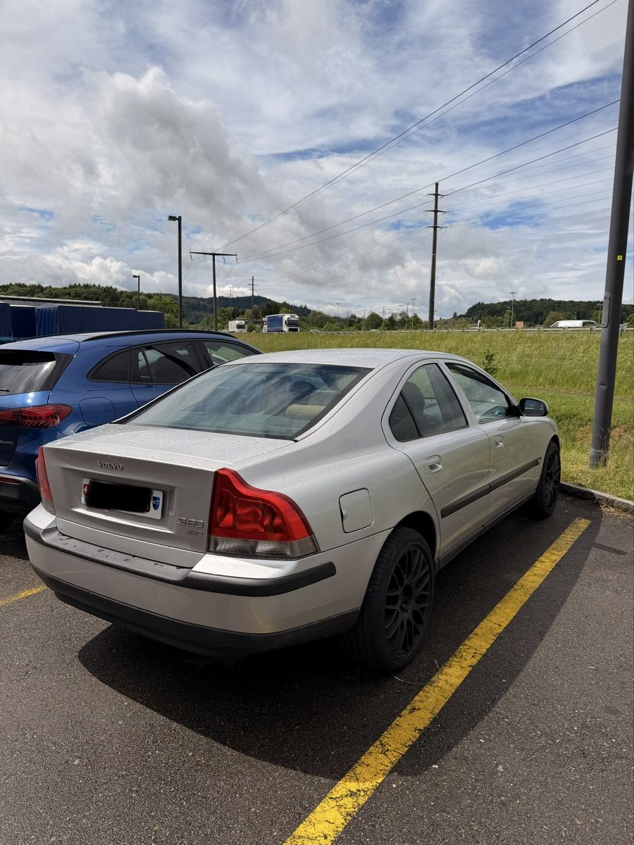 Volvo Automobili: Volvo S60 2.5T AWD – Usato da Zofingen venduto da mar_tj7g 2