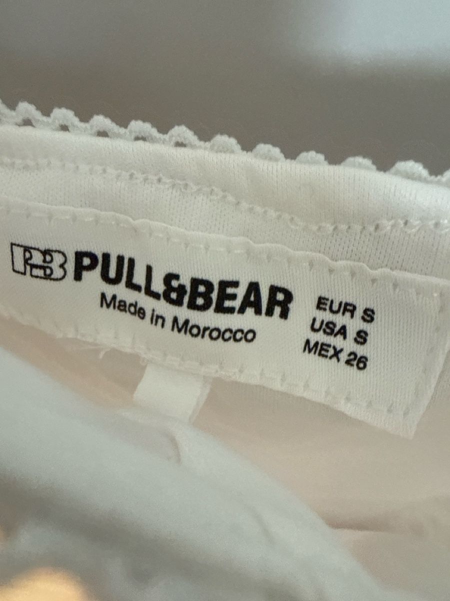 Pull&Bear Kleider: PULL&BEAR Sommerkleid Blumenmuster Weiss Grösse S – Gebraucht aus Eich von jasmingrueter 1