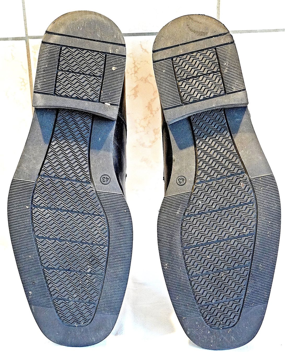 Scarpe da uomo: Herrenschuhe Leder 43 – Usato da Baar venduto da 2cvbaar 1