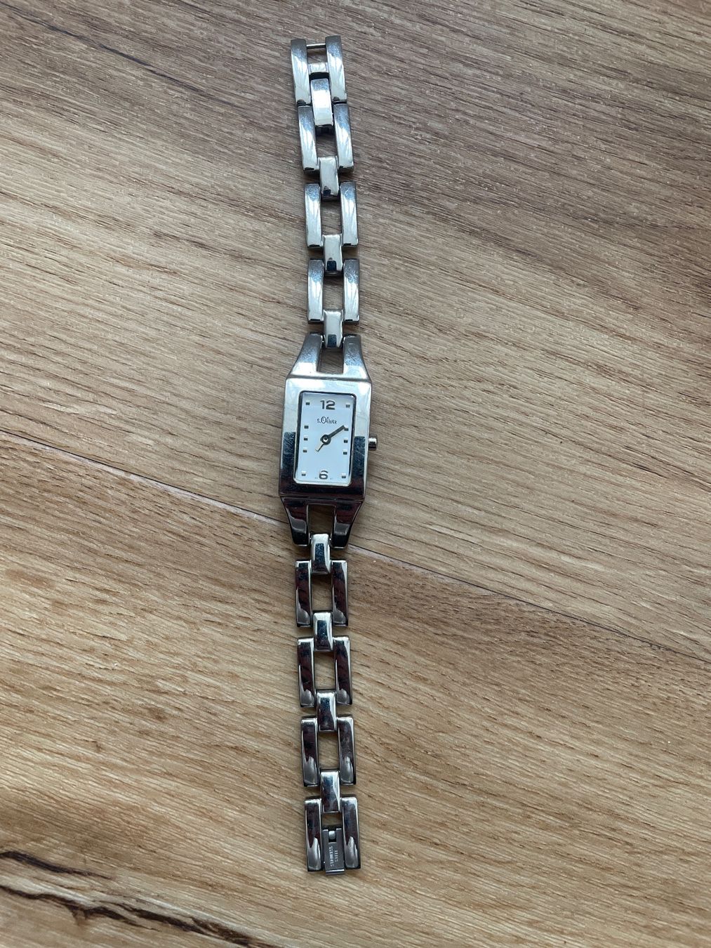 S.Oliver Montres: S.Oliver Uhr – D'occasion à Seedorf BE par scarry