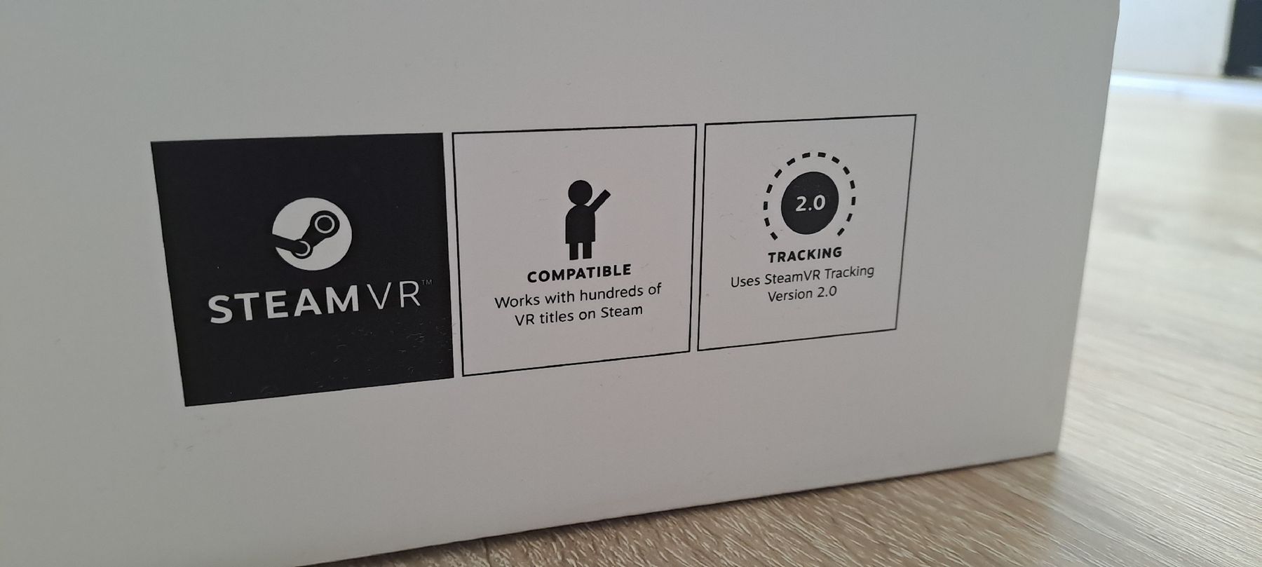 HTC VR Brille: HTC Vive Pro Set inkl. Base Stations 2.0 + Controller 2.0 – Neu (gemäss Beschreibung) aus Rümlang von Frost84x 1