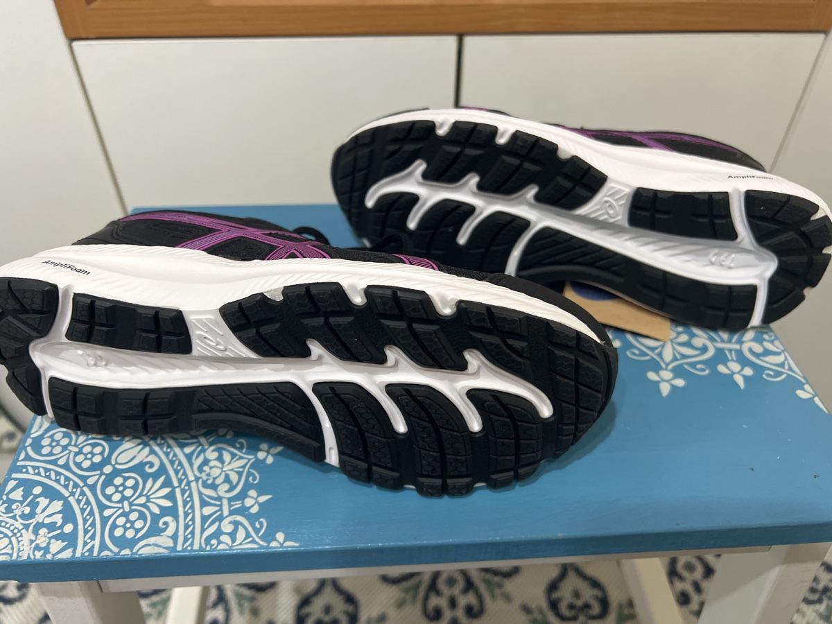 Asics Schuhe für Mädchen: ASICS Turnschuhe 37 – Neu und originalverpackt aus Wolfwil von Vessie 2
