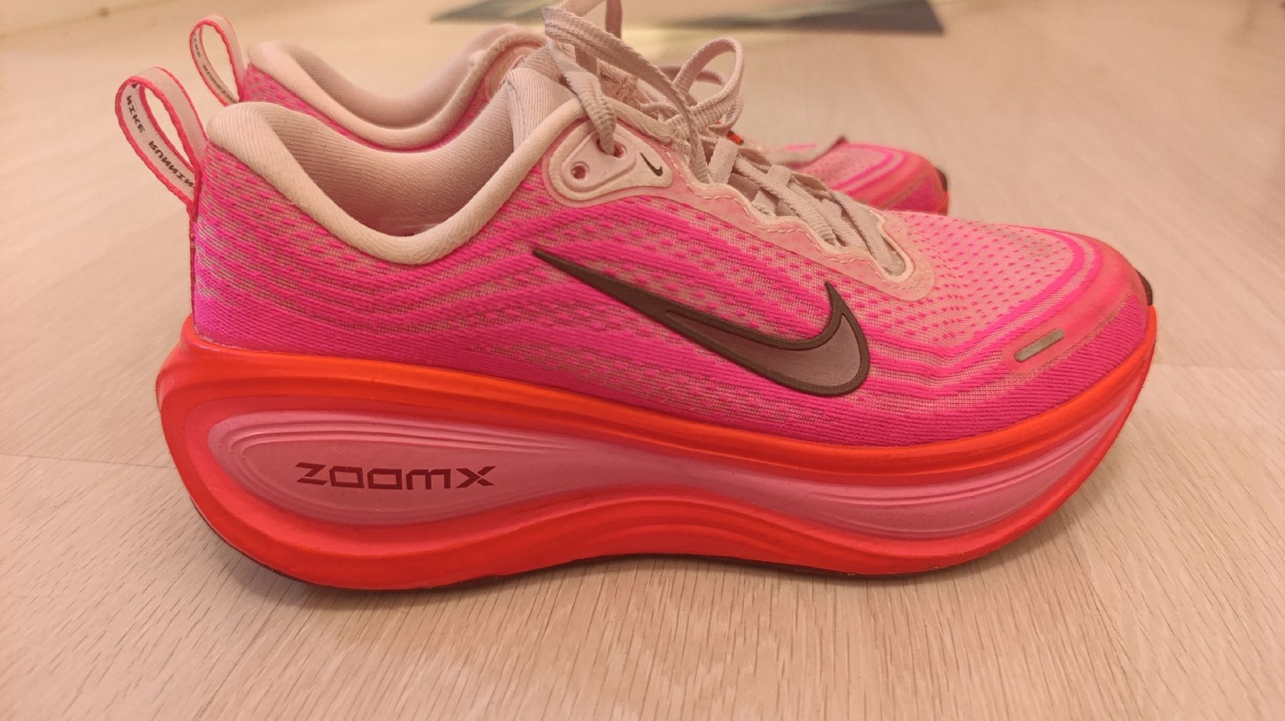 Nike Scarpe da donna: Nike ZoomX Damen Laufschuhe Pink Grösse 37.5 – Usato da Zürich venduto da superfecoo 1