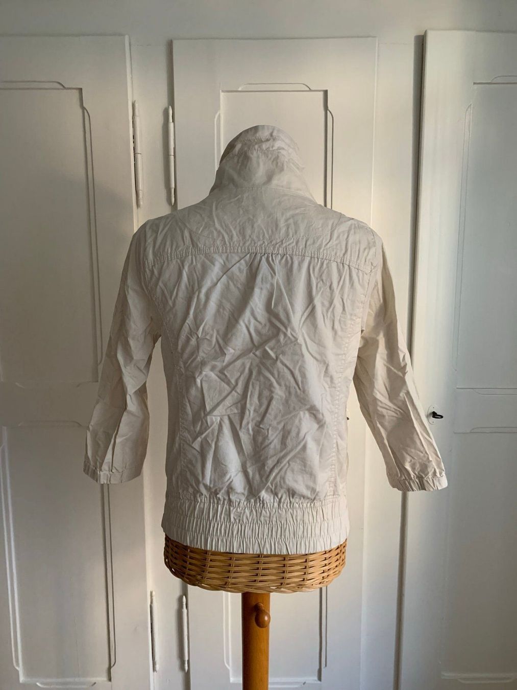 Bershka Jacken: BERSHKA - Jacke beige leicht S – Gebraucht aus Zürich von Diazaio 2