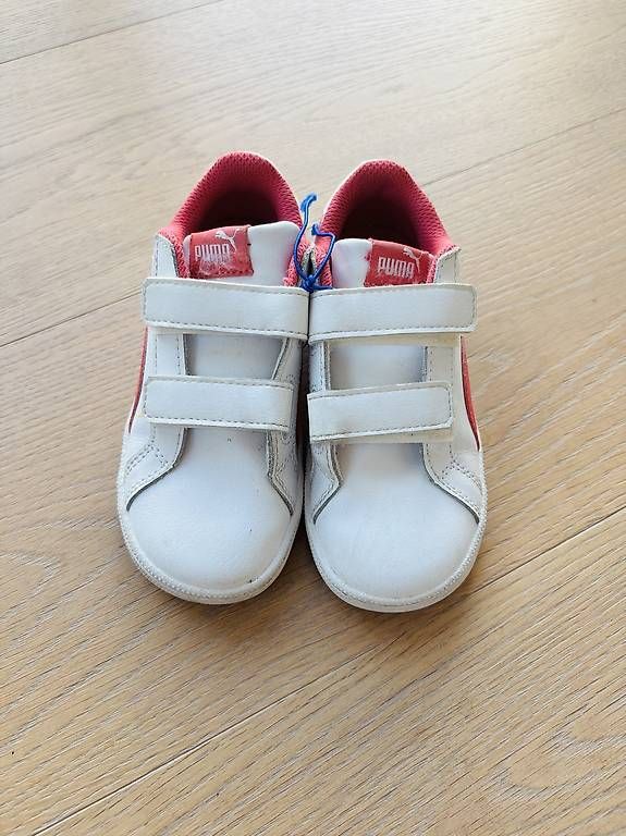 Puma Schuhe für Mädchen: Puma Turnschuhe Grösse 27 – Gebraucht aus Wiesendangen von newyork.