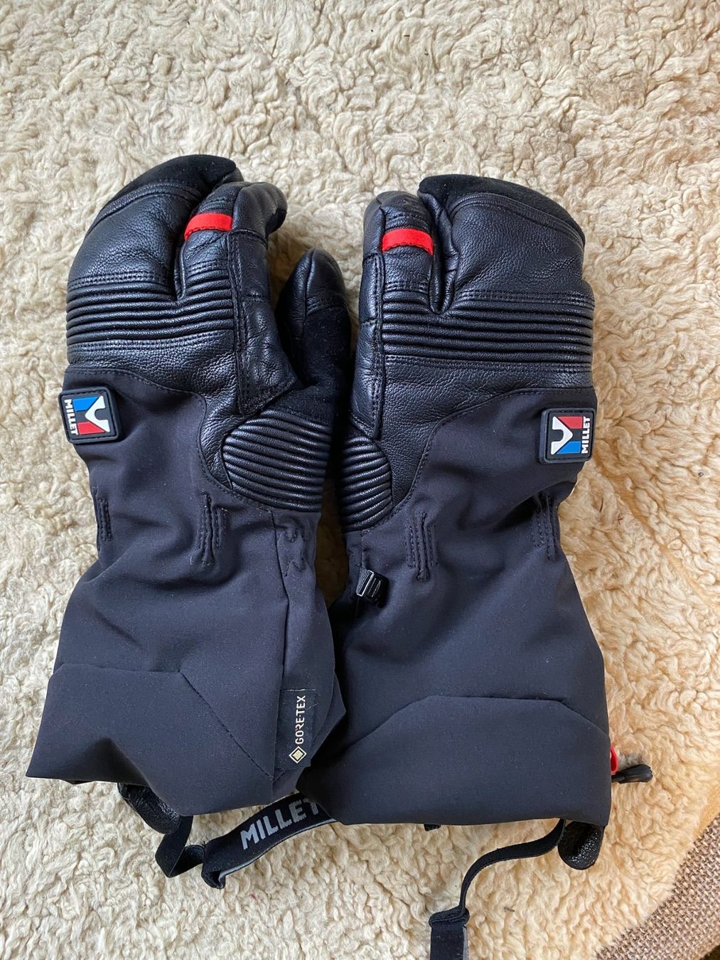Millet Autres accessoires hommes: Millet Bergsteigerhandschuhe – D'occasion à Ebnat-Kappel par del_9vyy 2