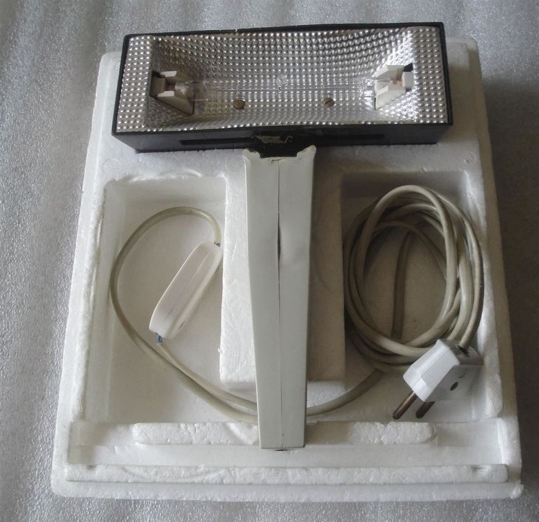 Flash: Vintage Studioleuchte Halogen Studio Lamp 1000W OVP Denmark – Usato da Genève venduto da Lemantique 1