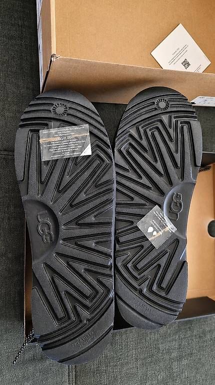 Scarpe da donna: UGG Neumel GTX  Neu  129 CHF inkl. Versand – Usato da Goldach venduto da oki3173 4