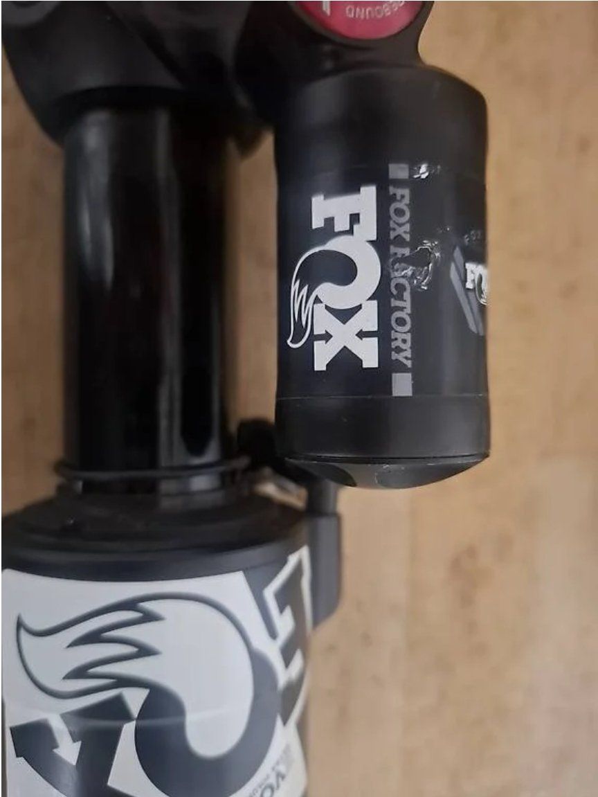 Fox Pezzi di ricambio: Fox Factory RVS X2 – Usato da Bremgarten AG venduto da Mscooby 2
