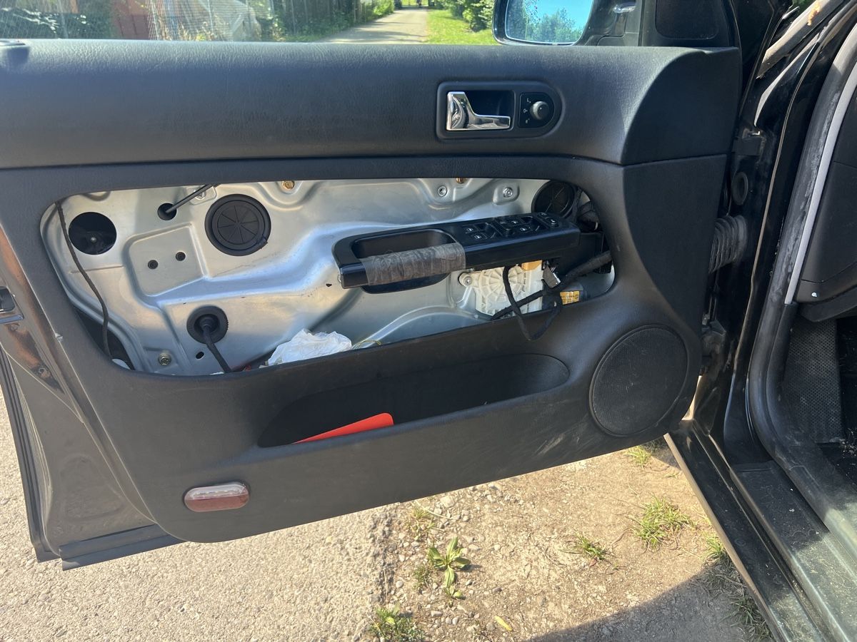 VW Automobili: VW Golf 4 1.6  – Usato da Rümlang venduto da rue_flohmi 5