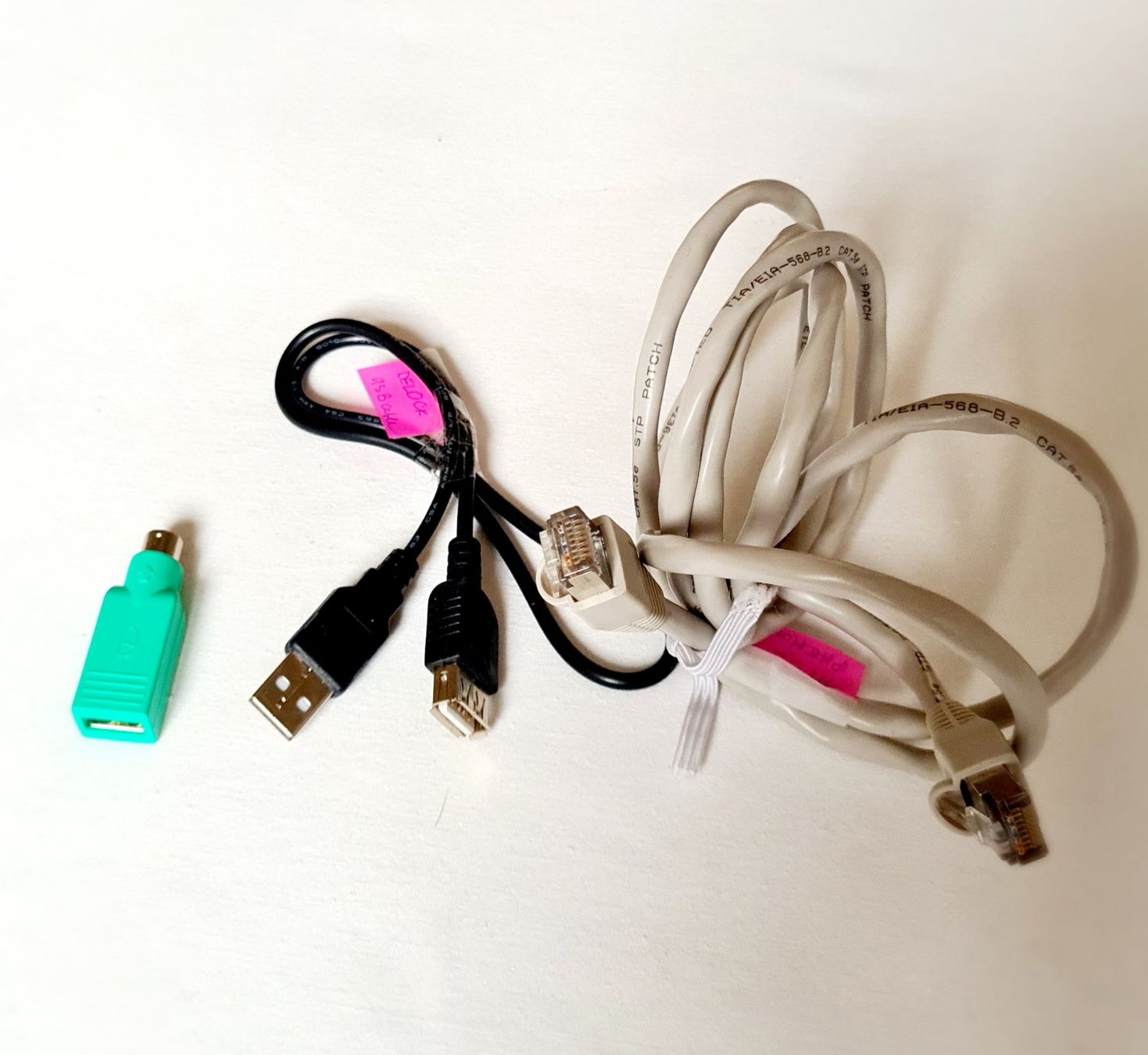 Cavi: Cables divers Usb, camcode, Tv, téléphone – Usato da Thônex venduto da AneleManele 3
