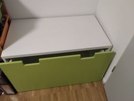 Spielzeugkiste weiss grün mit Schublade gebrauchter Zustand