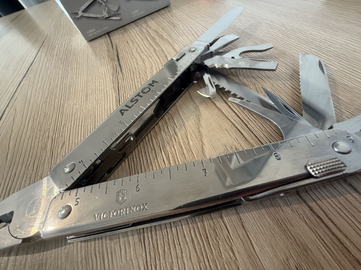 Victorinox Alle Werkzeuge: Victorinox SwissTool 3.0323 Multitool mit Lederetui – Neu (gemäss Beschreibung) aus Wettingen von Ni_la_lo 7