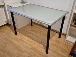 Glastisch 117x78x73cm