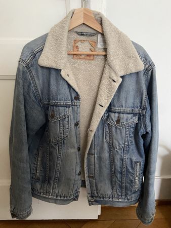 HerrenCoole Levis Jeansjacke mit Lammfell-Imitat, Gr M, warm