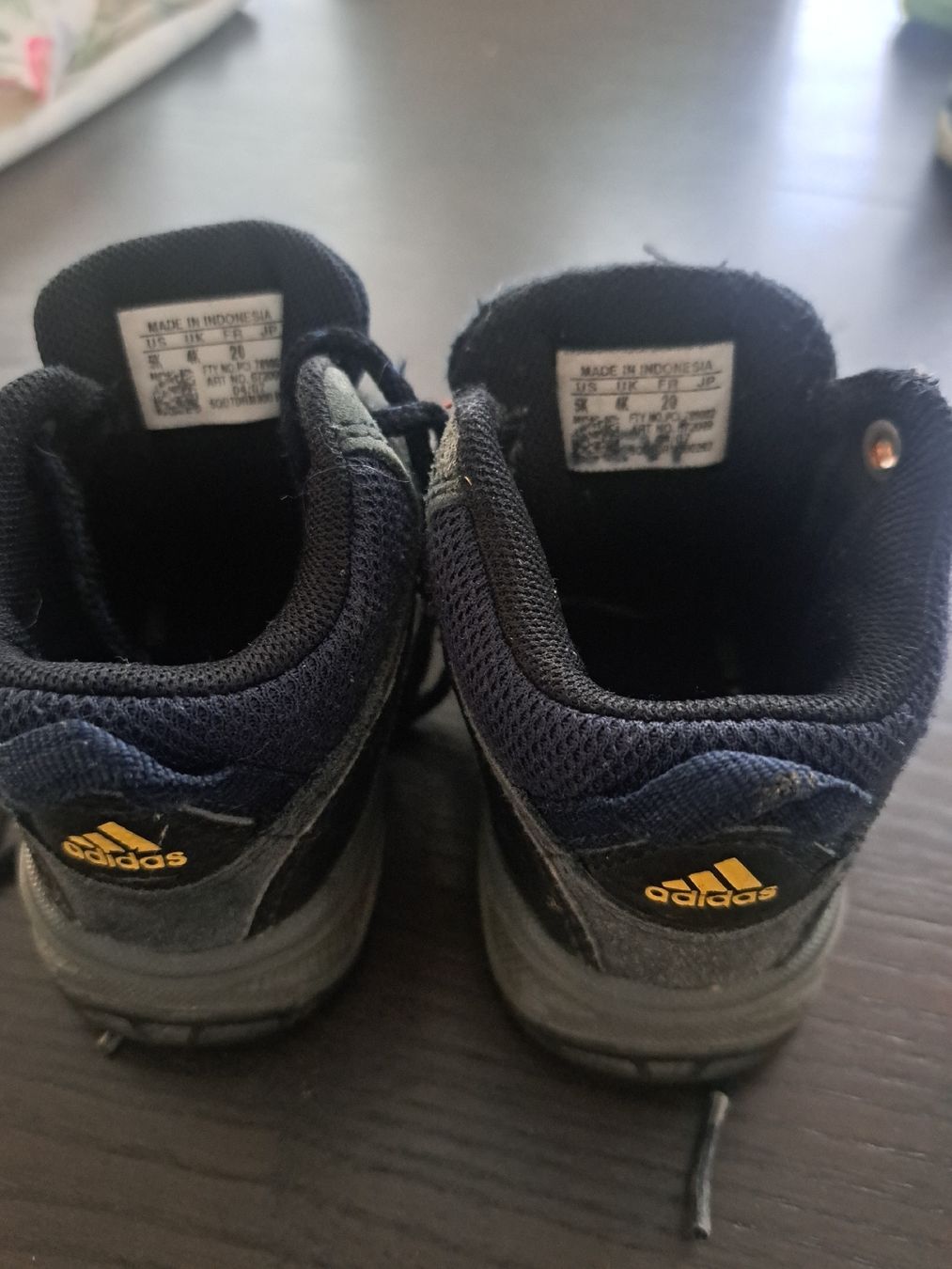 Adidas Scarpe per ragazzi: Adidas Wanderschuhe, Gr. 20, Top Zustand – Usato da Grasswil venduto da Natali.H 1