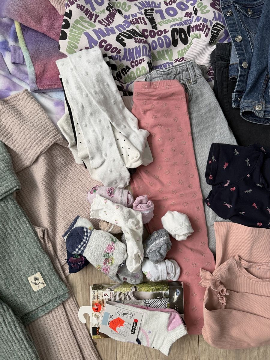 Lotti & Set di vestiti: Kleiderpaket für Mädchen Gr.116/122 – Usato da Rothenhausen venduto da dbu_gh52 2