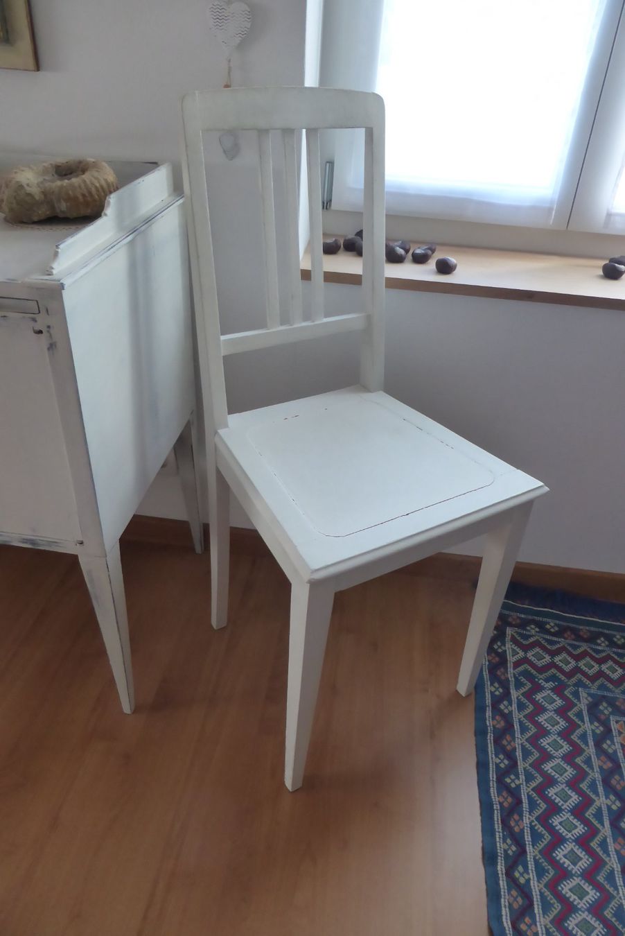Sedie: Jugendstil Stuhl, weiss - Shabby chic – Usato da Brunnadern venduto da vapiano