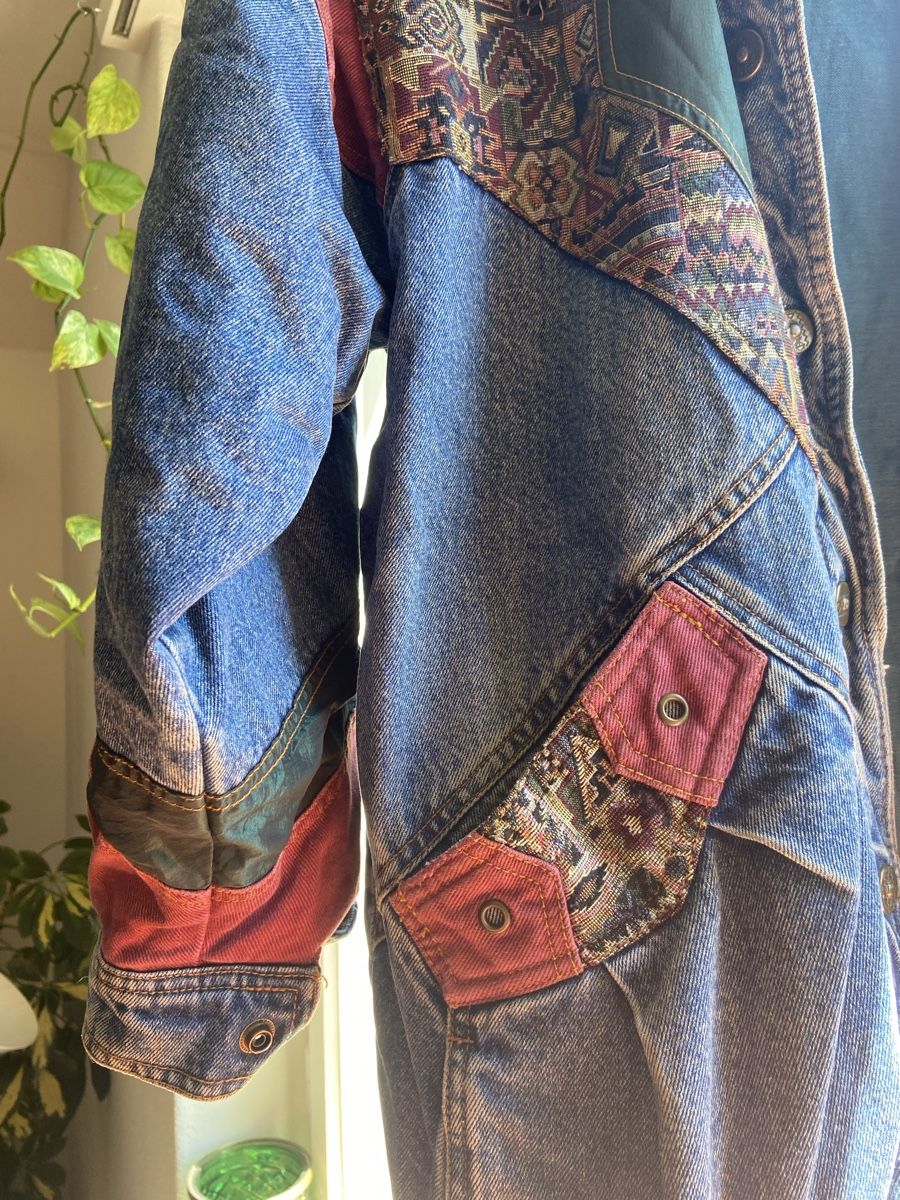 Giacche: Vintage Jeansjacke – Usato da Liebefeld venduto da ana_y8np 1