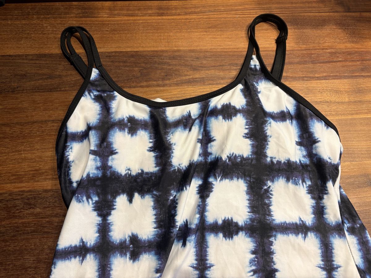 Costumi da bagno & Bikini: Damen Badeoberteil mit Karo-Muster Gr. XL – Usato da Beromünster venduto da msklef 3