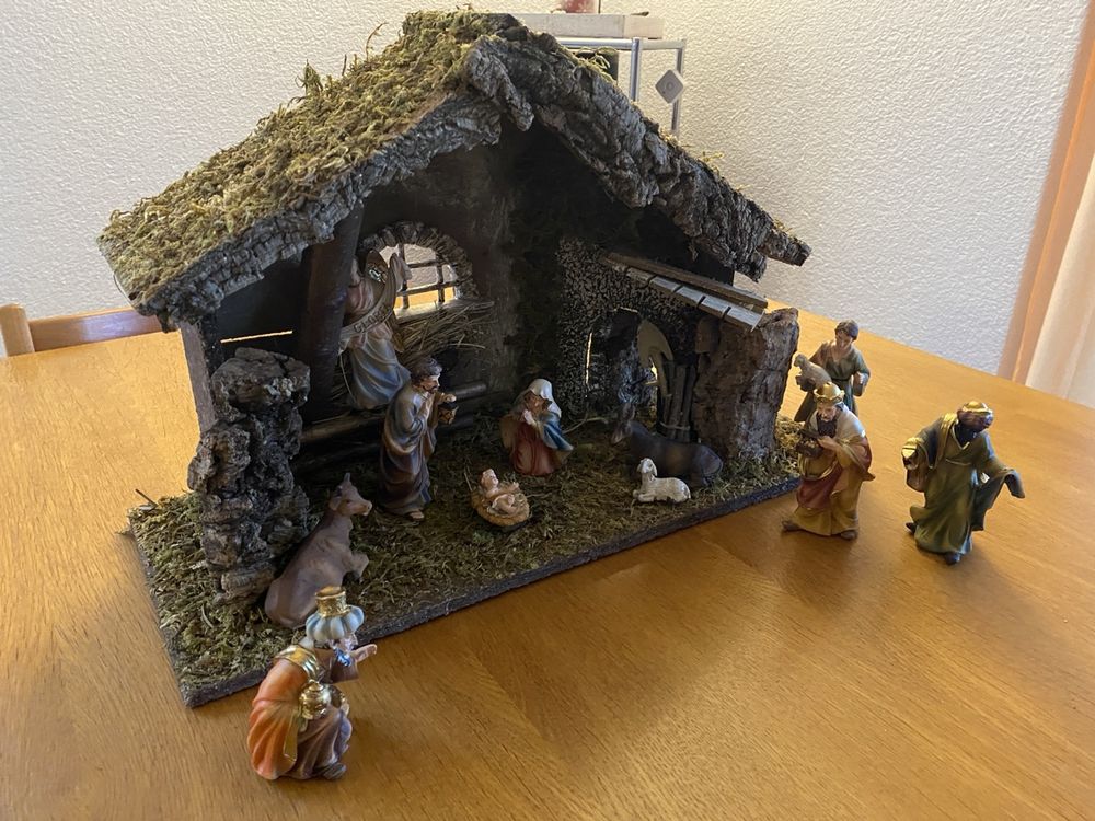 Weihnachtskrippe aus Holz mit Figuren Kaufen auf Ricardo