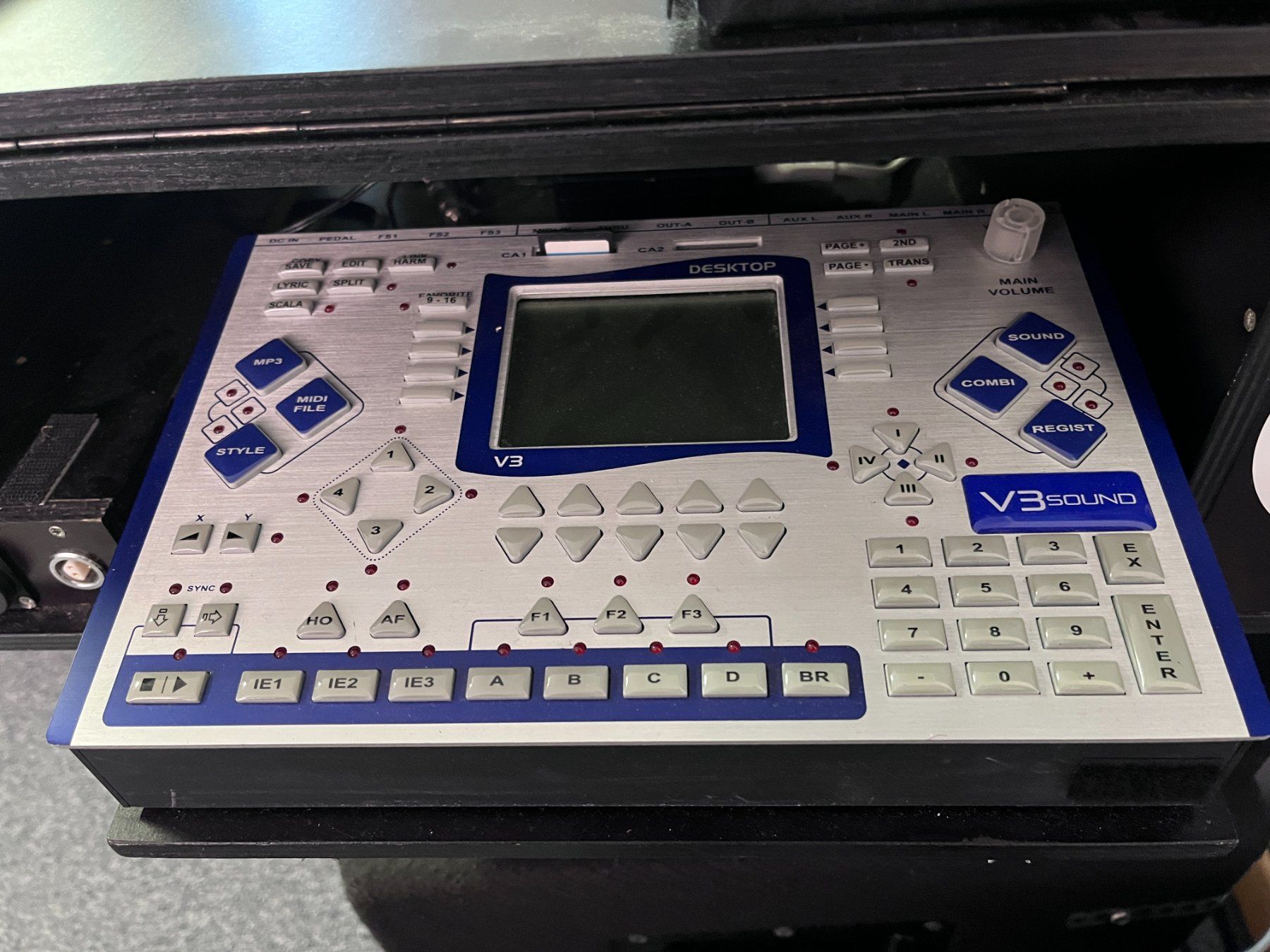 Verstärker: V3 Sound Desktop XL4000 – Gebraucht aus Thunstetten von Gehon 1