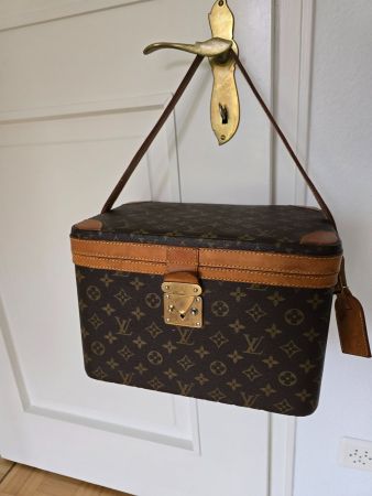 Louis Vuitton Beautycase Travell Monogram Canvas 1986