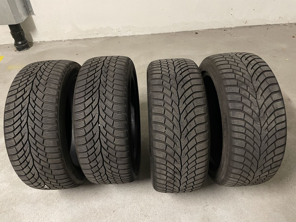 Pneumatici & Ruote complete: Winterräder 225 / 45 R17 Continental – Usato da Lenzburg venduto da dan_z8tc