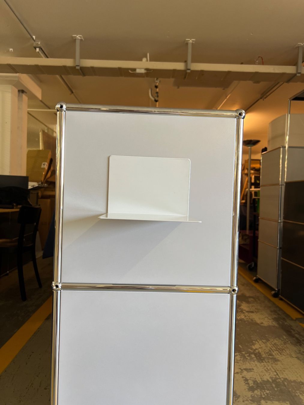 USM Autres décorations & accessoires: USM Haller Bücherstütze magnetisch – D'occasion à Luzern par B-R 7